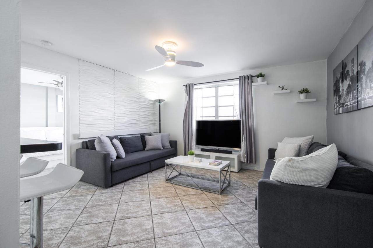 Collins Chic Apartamento Miami Beach Exterior foto
